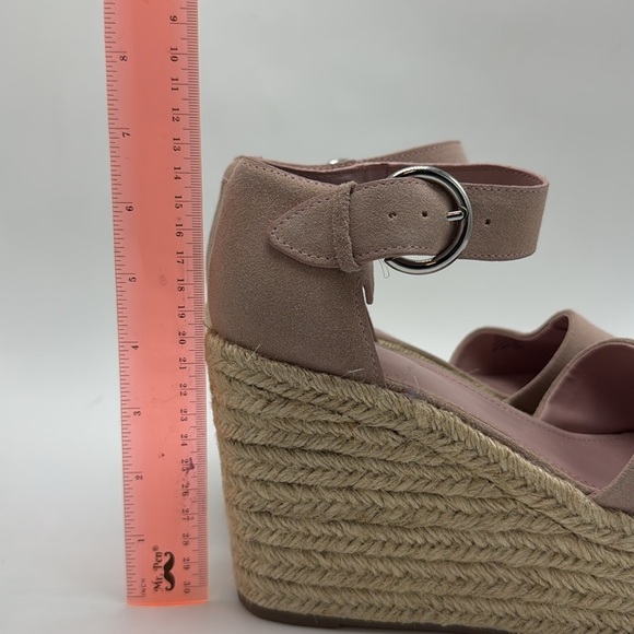 Marc Fisher
Cala Platform Wedge Sandals blush pink size 9 - Picture 6 of 7
